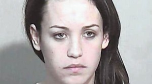 Mesa woman charged with child abuse 
