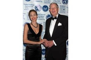 Angelina Jolie gets Global Humanitarian Award 
