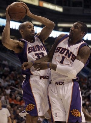 Foye's late basket lifts Timberwolves past Suns 