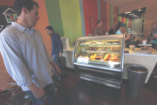 New frozen yogurt, cupcake shop opens in AF 