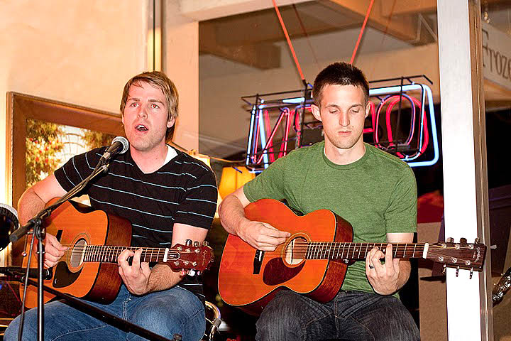 Sweet Cakes Cafe open-mic night