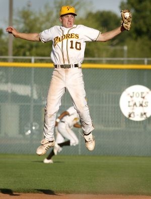 Horizon steamrolls Marcos with 12 runs in 6th inning 