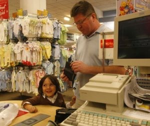 Sears stores bringing back layaway plans 