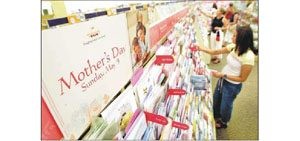 Retailers focus on moms 