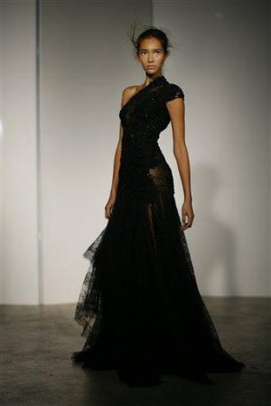 Goddess-like one shoulder stars at NY Fashion Week 
