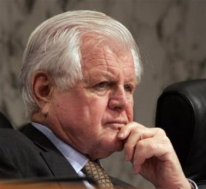 Sen. Kennedy recovering in hospital after seizure 