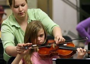 Tempe school orchestras seek strings players 