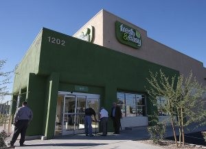 New Wal-Mart concept will rival Fresh & Easy 