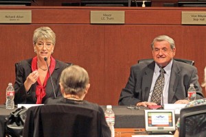 Surprise mayoral candidates tackle transportation, tough issues