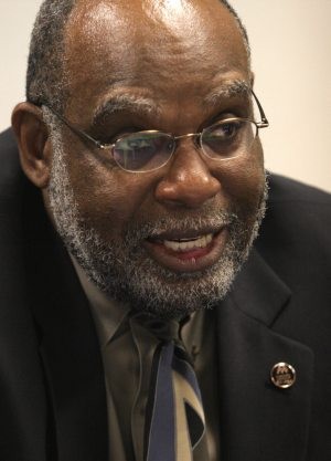 MCCCD widens probe of enrollment abuses 