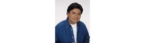 Comedian Lopez to host Latin Grammys 