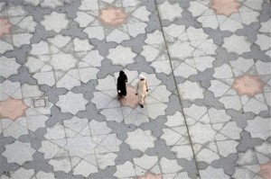 Muslim women search for a space at hajj 