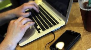 Cell phone mania causes shortage of airwaves 