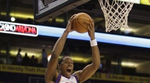Frye and Stoudemire lead Suns past Kings 