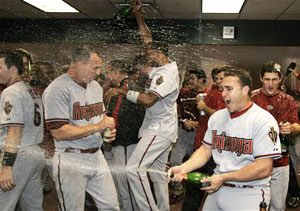 D-Backs celebrate after clinching playoff spot 