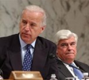 Senators warn against war with Iran 