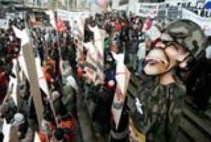 Bush urging allies to move beyond Iraq 