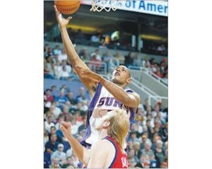 Suns shift Los Angeles gears 