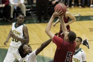 Peoria comes up clutch, eliminates defending champs 