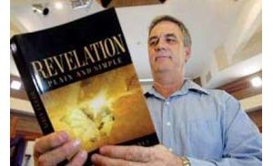 Pastor makes Revelation ‘Plain and Simple’ 