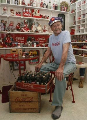 Roland “Rollie” Carpenter: Coca-Cola items 