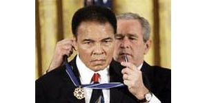 Bush honors Medal of Freedom stars 