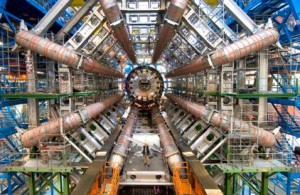 Atom smasher catches 1st high-energy collisions 