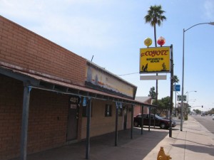 El Coyote Sports Bar 