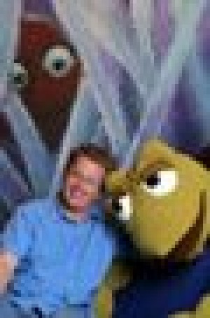 'Finding Nemo' furiously takes back box office 