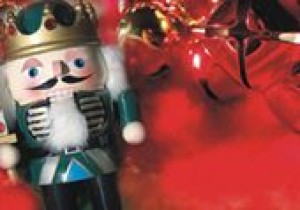 Theater companies look to Christmas shows 