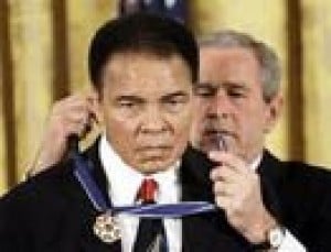 Bush honors Medal of Freedom stars 