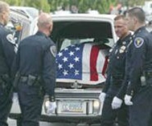 Police funeral draws hundreds from across state 