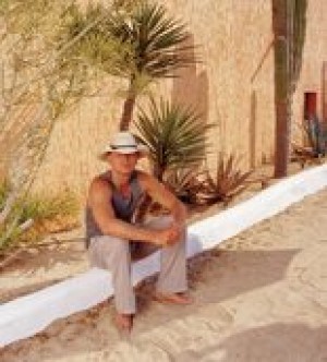 Chesney's 'Live Those Songs' crystallizes genre 