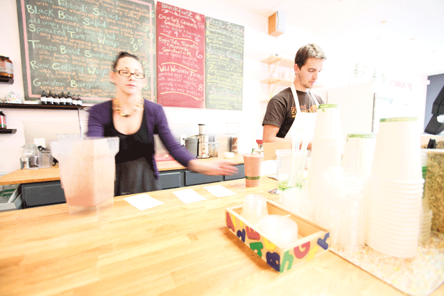 Vegetarian restaurant draws health-conscious crowds in AF 