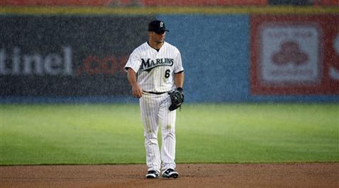 Diamondbacks game postponed by rain 
