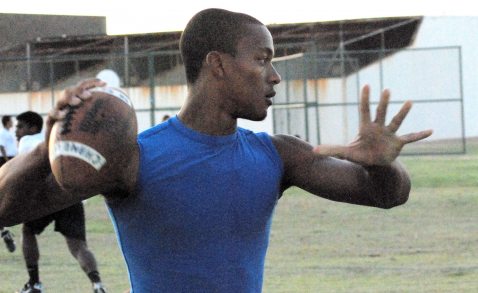 VX preseason football rankings 