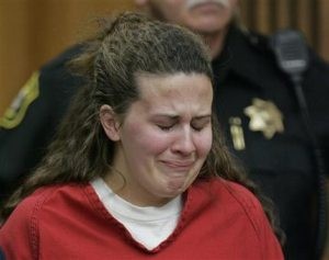 Crying Calif mom arraigned on murder, rape charges 