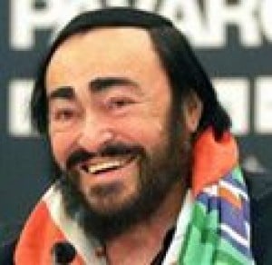 Pavarotti to accept music prize in Italy 