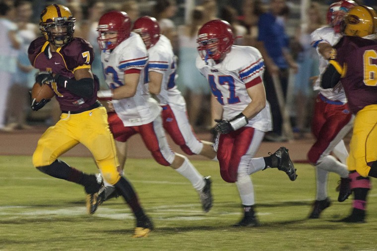 Football: Mt. Pointe vs Mt. View