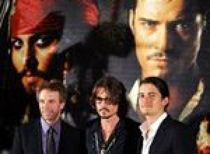 Depp's 'Pirates' scores record $132M debut 