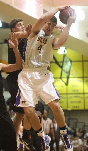 Mesa beats Hamilton, in line for top seed 
