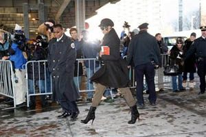 Campbell begins community service in NYC 