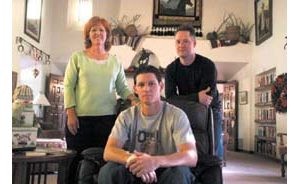Family helps in man’s kidney disorder fight 