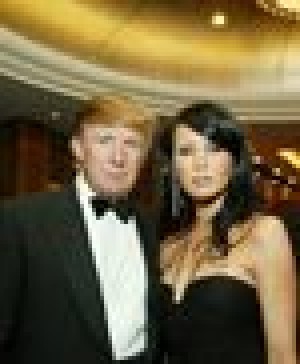 Donald Trump proposes to girlfriend 