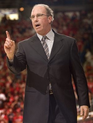 Wildcats’ coach issue could benefit ASU 