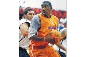 Knee problems continue to slow Stoudemire 