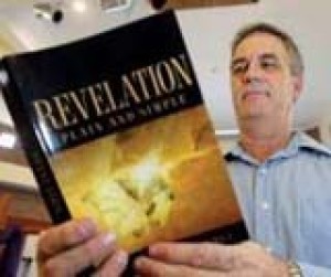 Pastor makes Revelation ‘Plain and Simple’ 