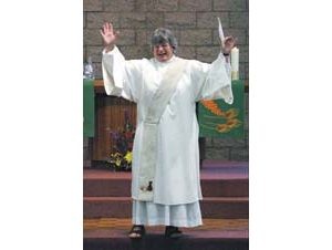 Woman ordained as deacon in United Catholic Church ready to serve 