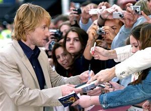 Owen Wilson flashed at London premiere 