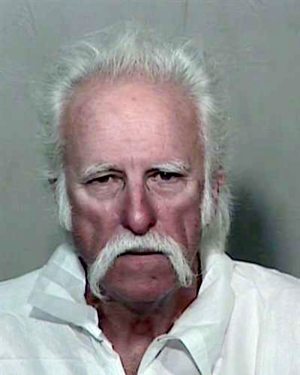 Suspect in van slaying charged with murder 